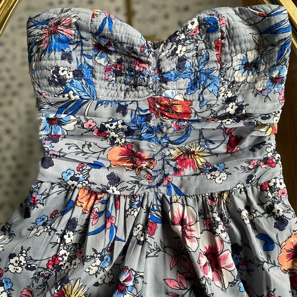 Grey Floral Strapless Silk Romper - new with tags from Marshalls - Picture 2 of 6